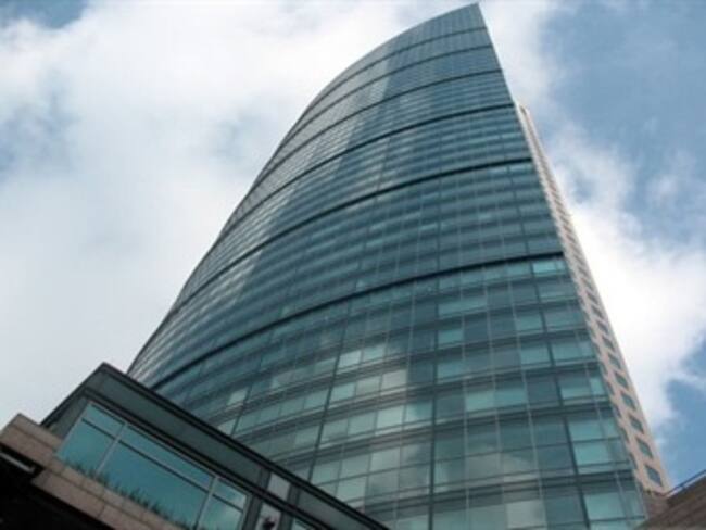 Fibra Uno, invertirá 23 mil 500 mdp en la compra de un portafolio de inmuebles R-15. 'Momento Corporativo'