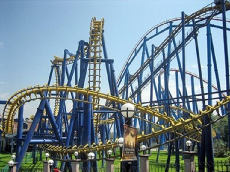Cerrará Six Flags México instalaciones bajo techo
