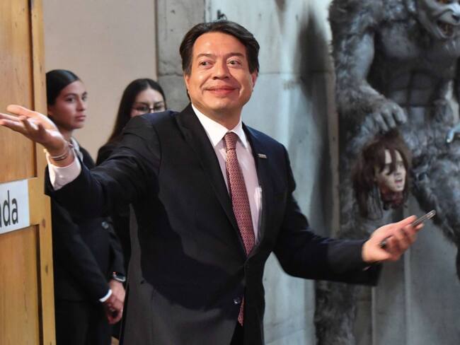 Ebrard, no te vayas. Trabajemos juntos: Mario Delgado