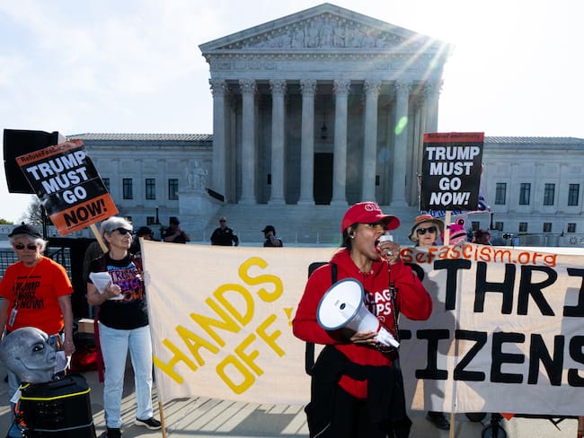 Corte Suprema de EE.UU. ya analiza quitar la ciudadanía automática por nacimiento