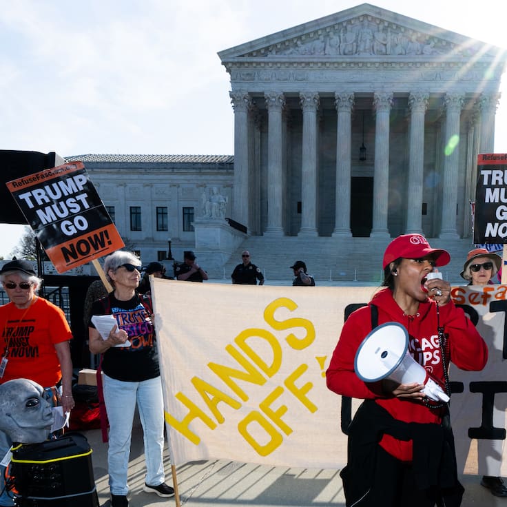 Corte Suprema de EE.UU. ya analiza quitar la ciudadanía automática por nacimiento