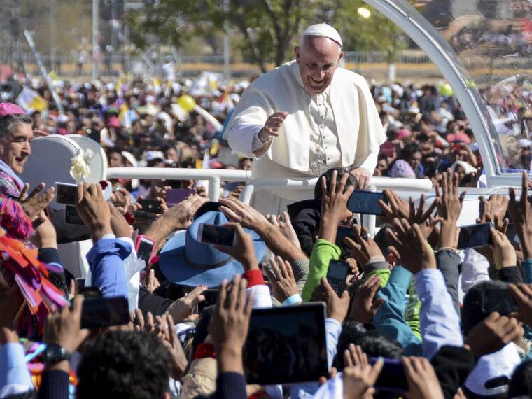 #Entrevista con Monseñor Héctor Mario Pérez