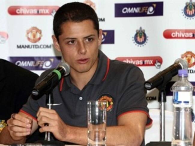 Chicharito, medalla al mérito deportivo