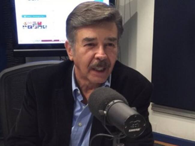 Jorge Ortiz de Pinedo presenta: "La Dalia Negra"