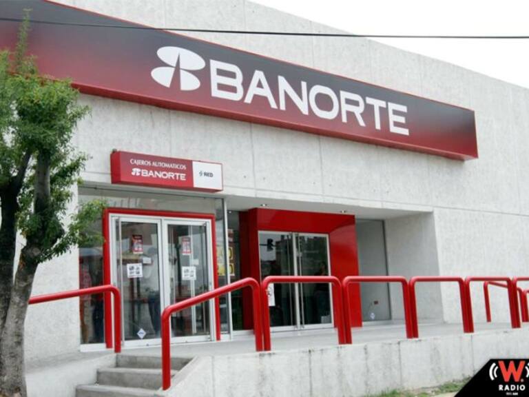 Empleados de Banco Banorte evitan asalto en sucursal glorieta Chapalita