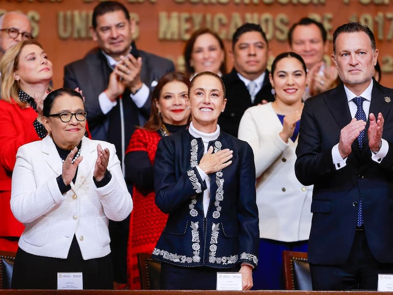 Ceremonia de conmemoración del 109 aniversario de la Constitución