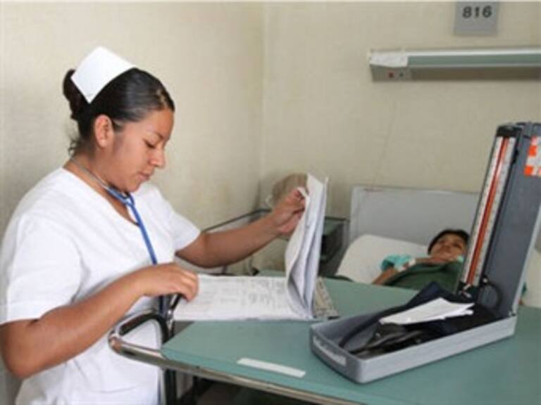 Piden enfermeras a Segob intervención ante presidente