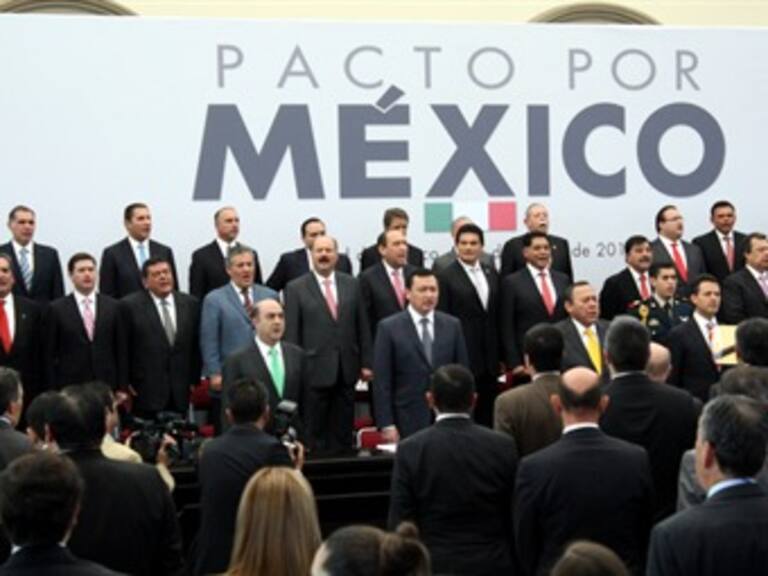 Diputados del PRD defienden Pacto por México