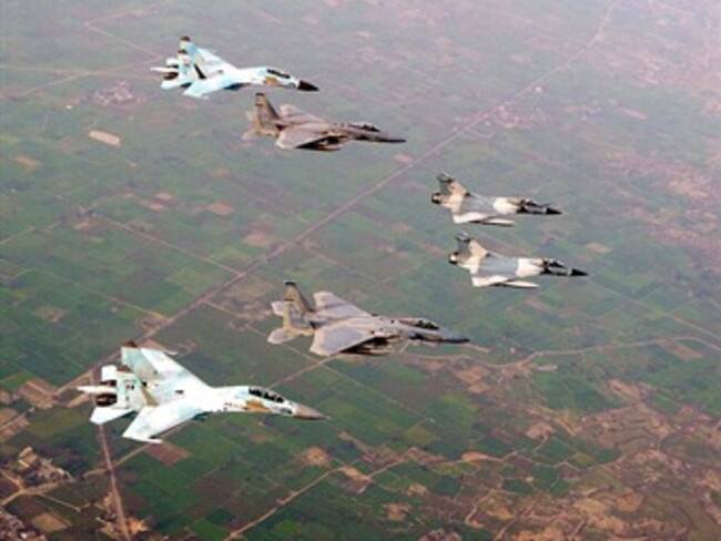 Francia participará en operación contra Gadafi