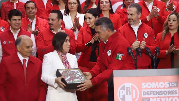 Rosario Robles niega ser militante del PRI y pide unidad opositora para rescatar al país del “retroceso democrático”