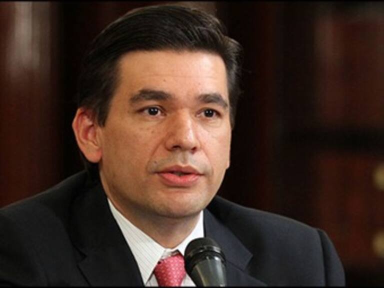 Descarta SHCP recorte al gasto por baja del precio del petróleo