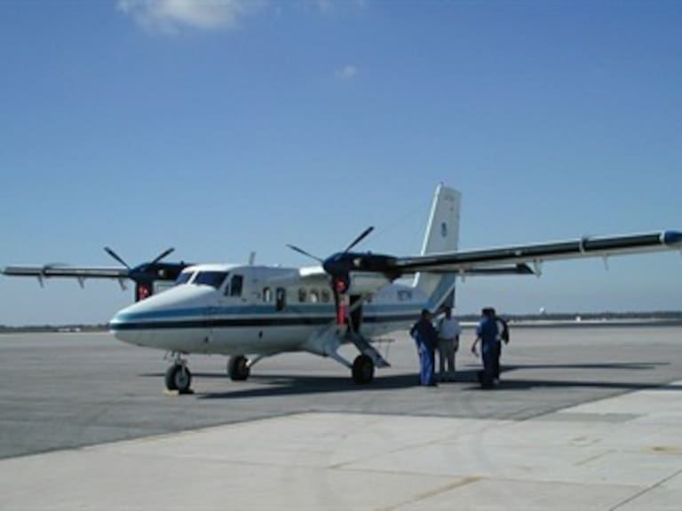Mueren 13 pasajeros en avionazo de Nueva Guinea