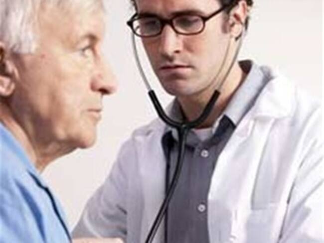 ¿Cómo hacerle para evaluar correctamente el trabajo de los médicos?: Aldo Suárez