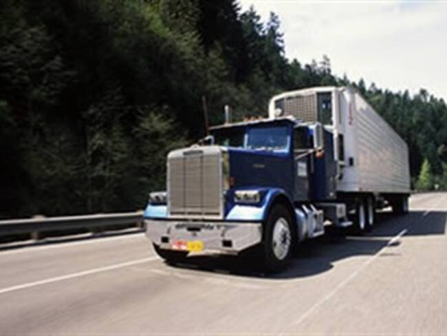 Otorga EU primer permiso de cruce a transporte mexicano