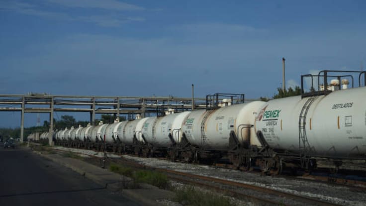 Conflicto entre Estados Unidos, Israel e Irán impulsa el Petróleo Mexicano por encima de los 70 dólares por barril, su nivel más alto desde 2025