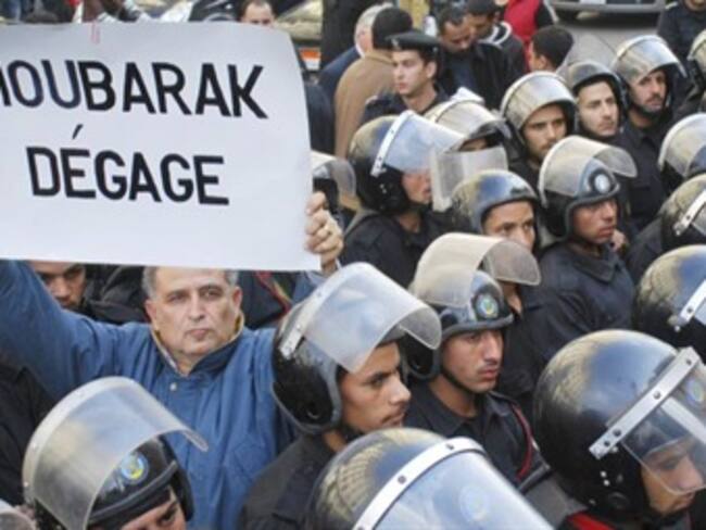 Egipto: enfrentamientos dejan 1 muerto y 403 heridos