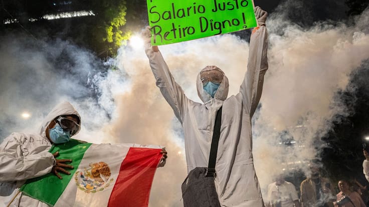 Trabajadores del IMSS exigen aumento salarial de 10% y amenazan con intensificar protestas