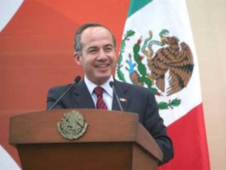 Anunciará Calderón cambios en su gabinete