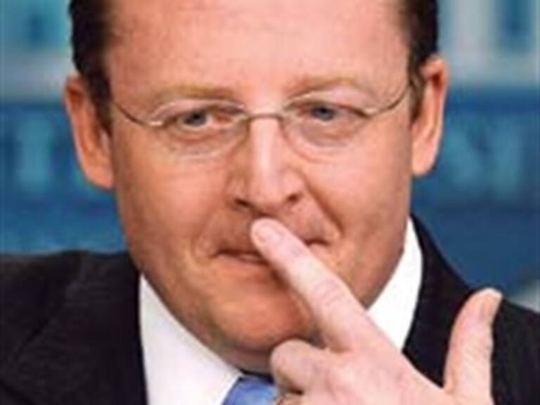 Busca Facebook contratar a exportavoz de Obama