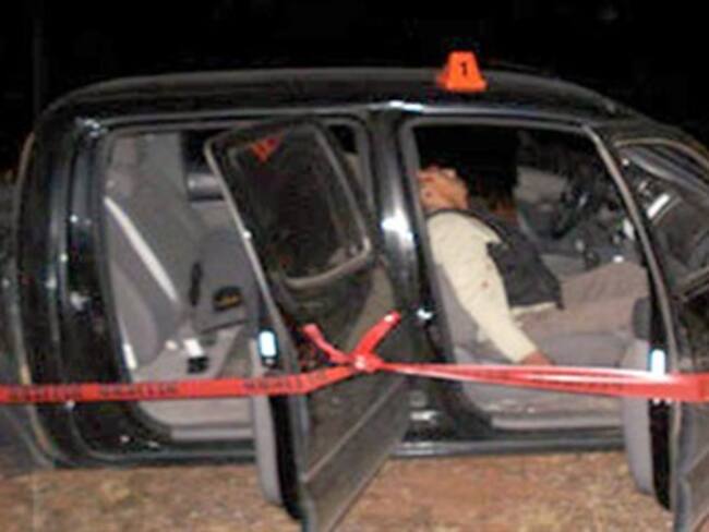 Balacera en Chalco deja tres policías muertos