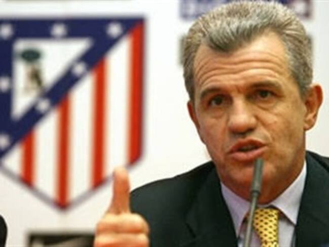 Defiende Cerezo a Javier Aguirre