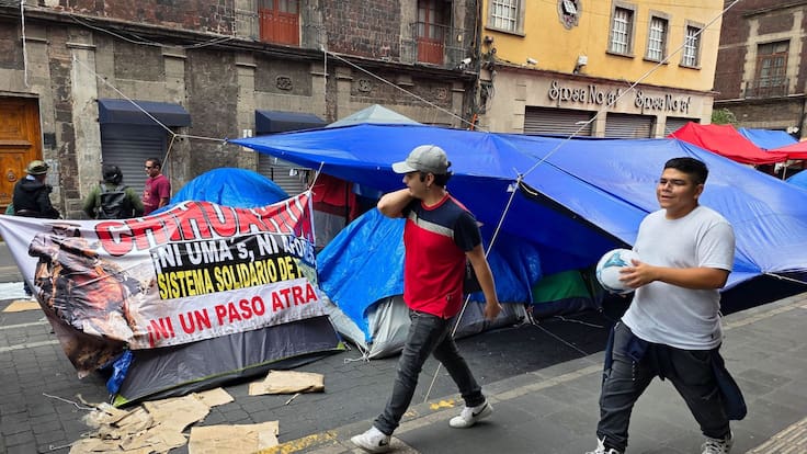 CNTE y vallas golpean a los negocios del corazón de la CDMX; subsisten con solo 20% de ingresos
