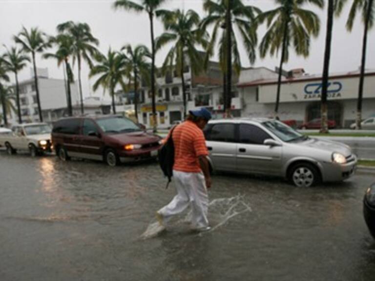 Suman 8 los muertos por paso de Jova