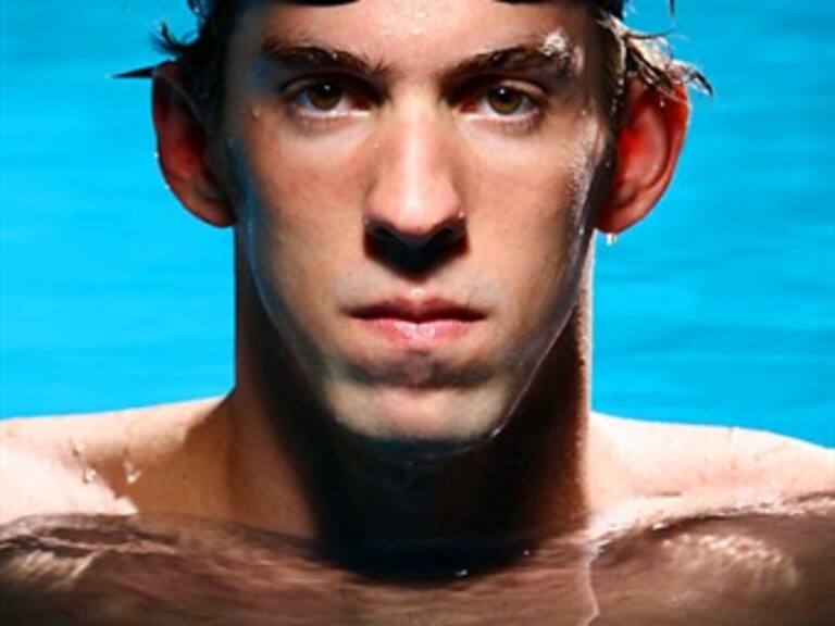 Sale ileso Michael Phelps de accidente vial