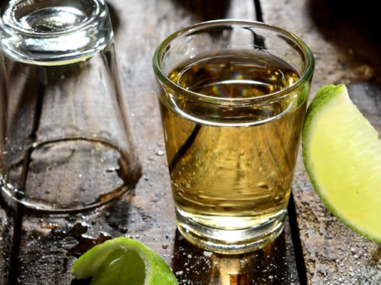 Empresarios esperan incrementar en la producción de tequila para 2021