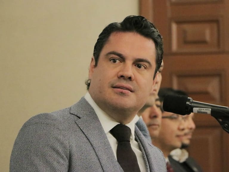 Gabriel Valencia presenta desistimiento de amparo que frena el nombramiento del fiscal anticorrupción
