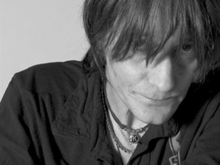 Dan en España multitudinario adiós al ex vocalista de Nacha Pop