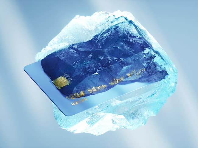 ¿El SAT congelo tu cuenta bancaria? Estas son 3 formas de recuperarla en 2025