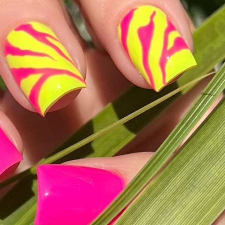 Diseños de uñas inspirados en los 80: 3 colores y estilos retro que vuelven a estar de moda