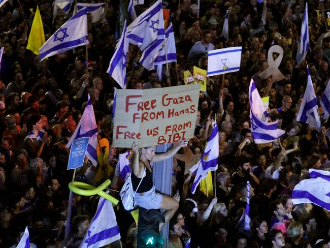 Estallan protestas en Tel Aviv, tras muerte de rehenes en Gaza