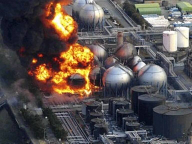 Trabajadores regresan a planta nuclear de Japón