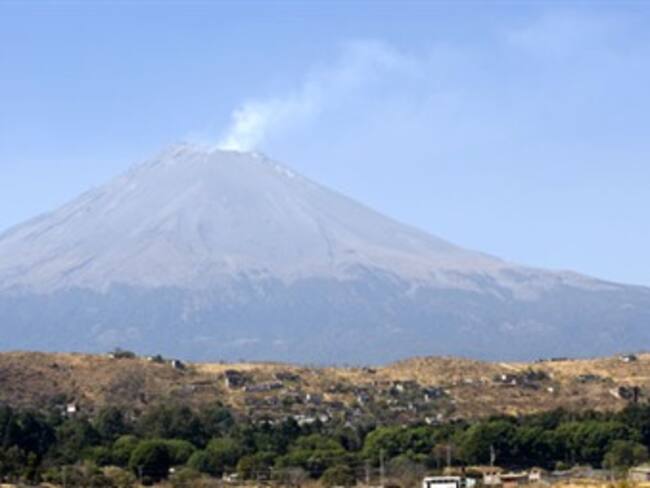 Registra ’El Popo’ 14 exhalaciones en las últimas 24 horas