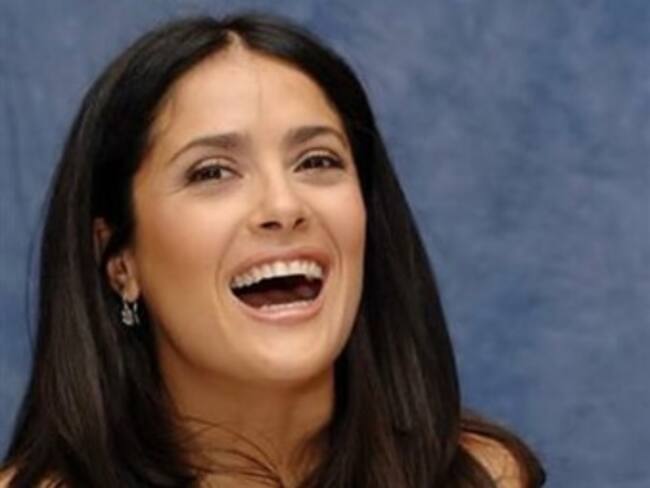 Desea Salma Hayek suerte a Demian Bichir para que gane el Oscar