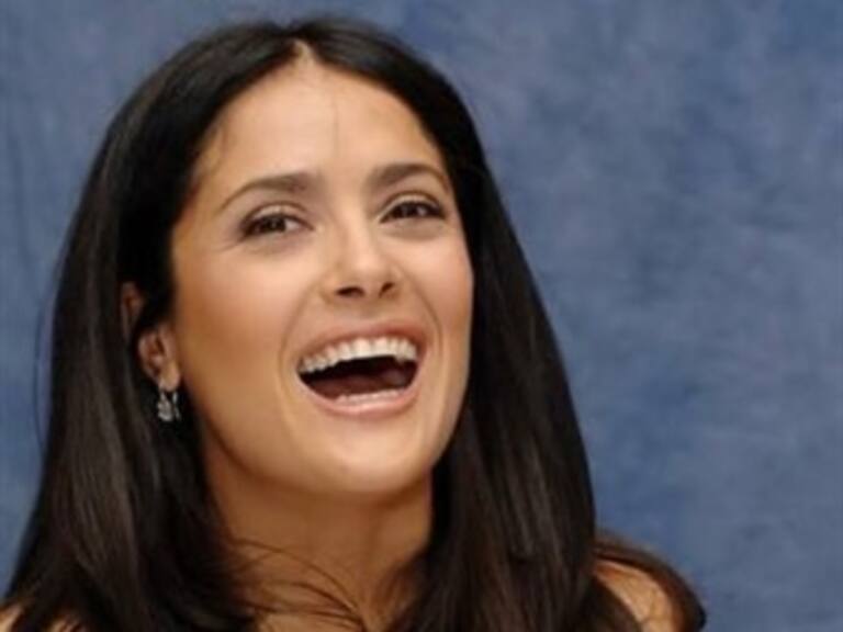 Desea Salma Hayek suerte a Demian Bichir para que gane el Oscar