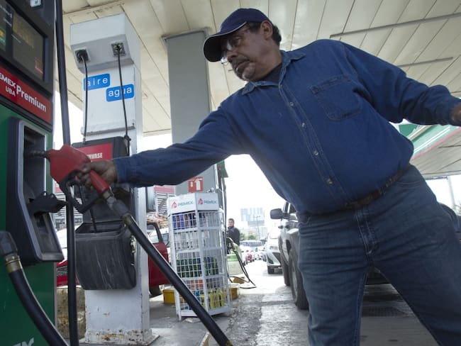 Informar precios de las gasolinas no es &quot;balconear&quot; a las empresas: Profeco
