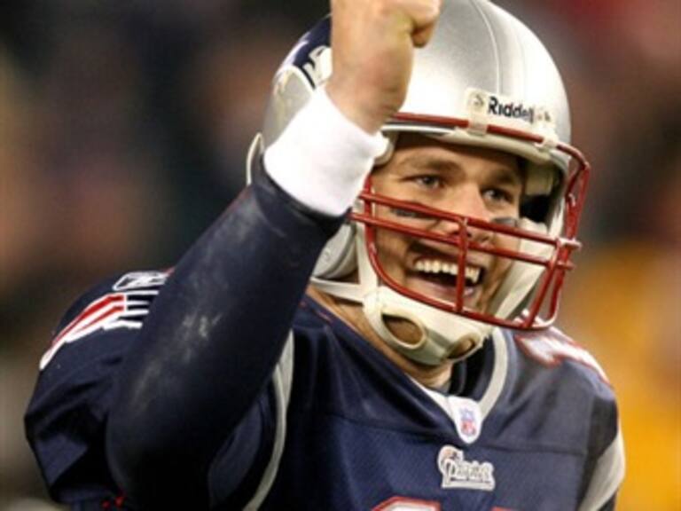 Brady acepta el contrato más valioso de NFL