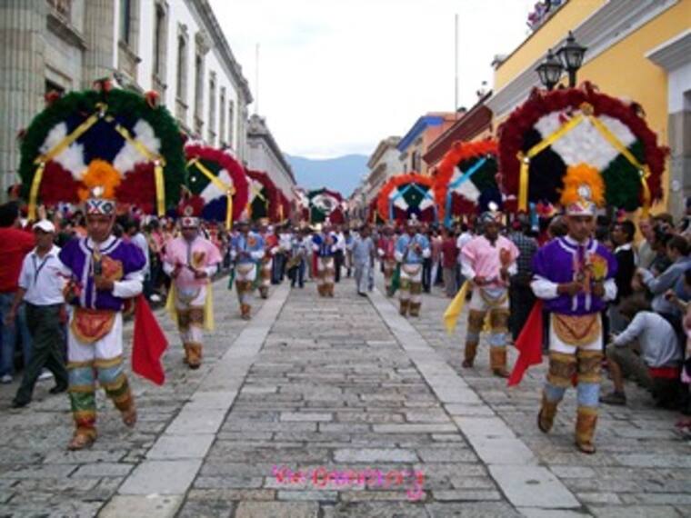 Guelaguetza.'Lobby W',con Marco Daniel Guzman/Gustavo Miranda