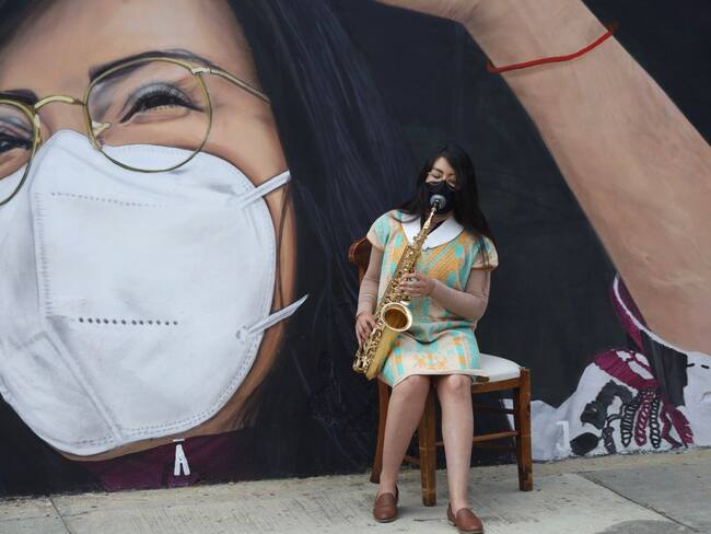 Liberan a agresor de la saxofonista María Elena Ríos