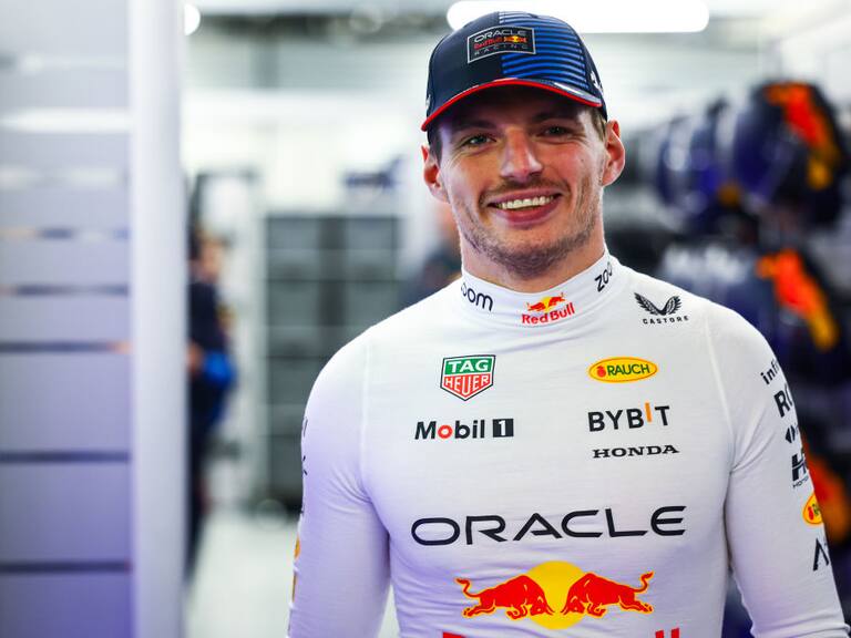 El piloto neerlandés se destacó por liderar la competencia desde el principio.