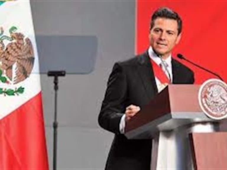 Participa Peña Nieto en Asamblea de la CTM