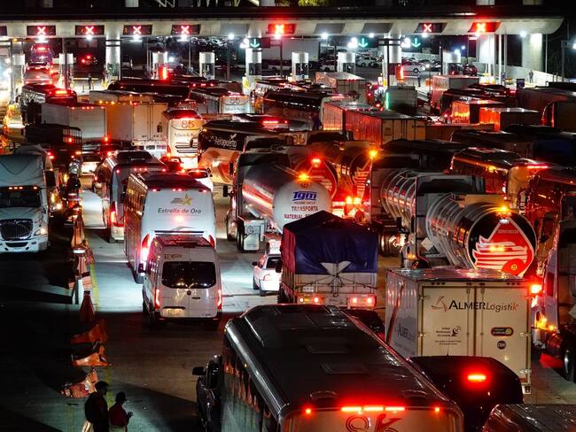 Colapsa la México-Cuernavaca, tras percance vehicular