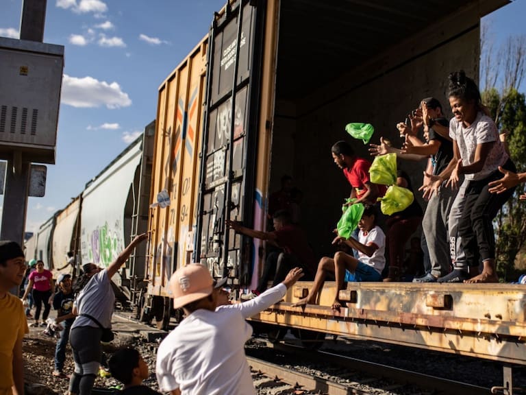 Ha incrementado el número de migrantes que abordan los trenes de carga