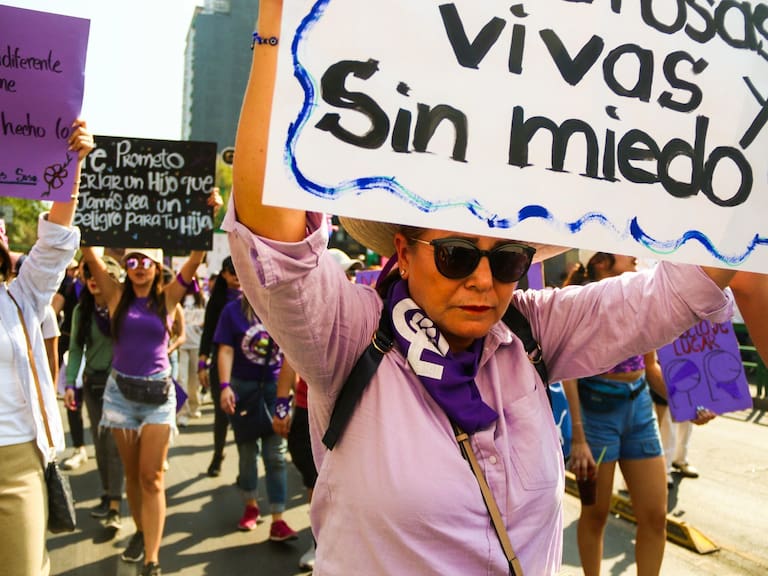 CIUDAD DE MÉXICO. 08MARZO2024.- Miles de mujeres de todas las edades marcharon en conmemoración del Día Internacional de la Mujer, y partieron de diversos puntos para congregarse en la Plaza de la Constitución.
FOTO: VICTORIA VALTIERRA/CUARTOSCURO.COM