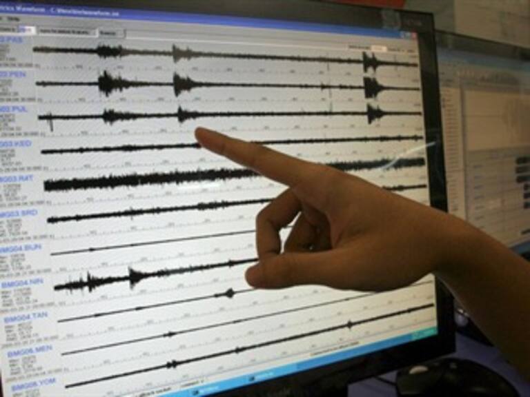 Dona Japón tecnología para enfrentar sismos en El Salvador