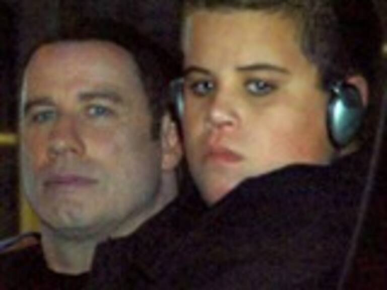 Estará presente médico de Travolta en autopsia de su hijo