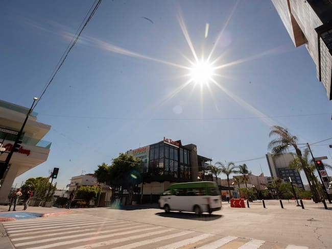 Frente frío 38 traerá vientos fuertes y calor de hasta 45 grados